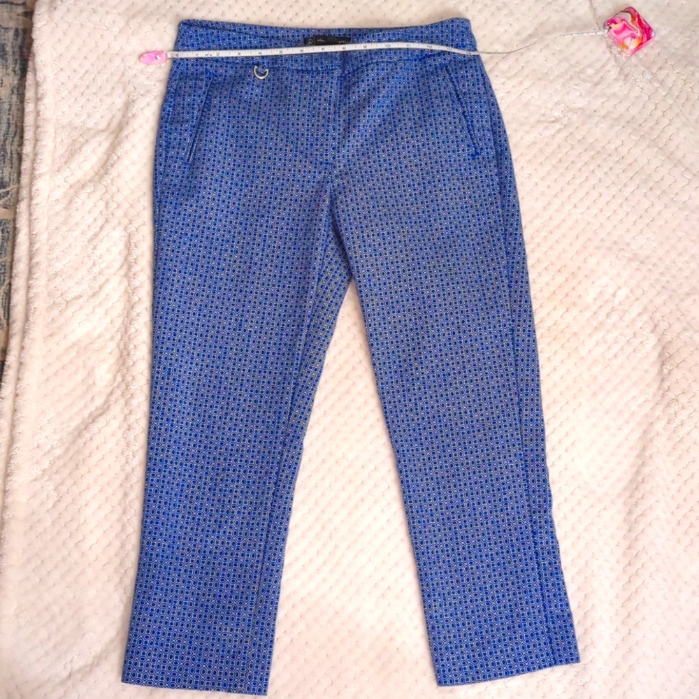Adrianna Papell Blue Geometric Short Pants